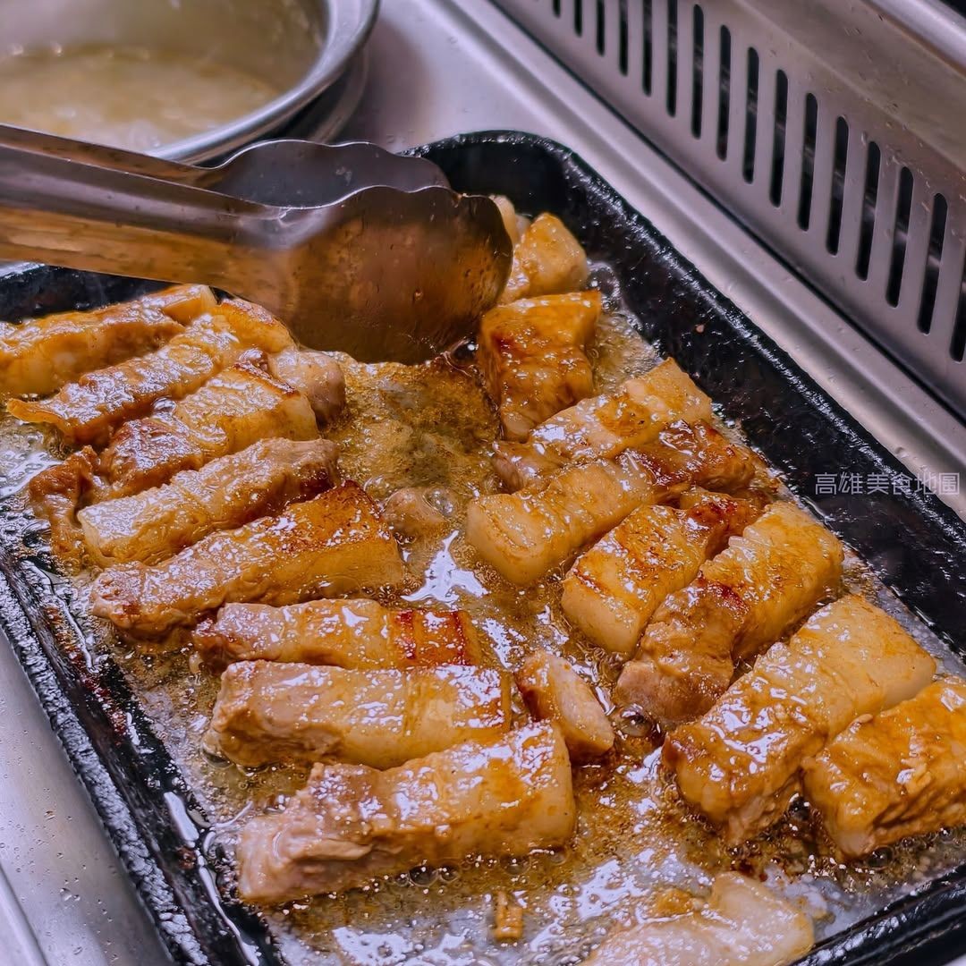 Every time you eat steakfeels like a celebration，warm and healing到让人停不下来。