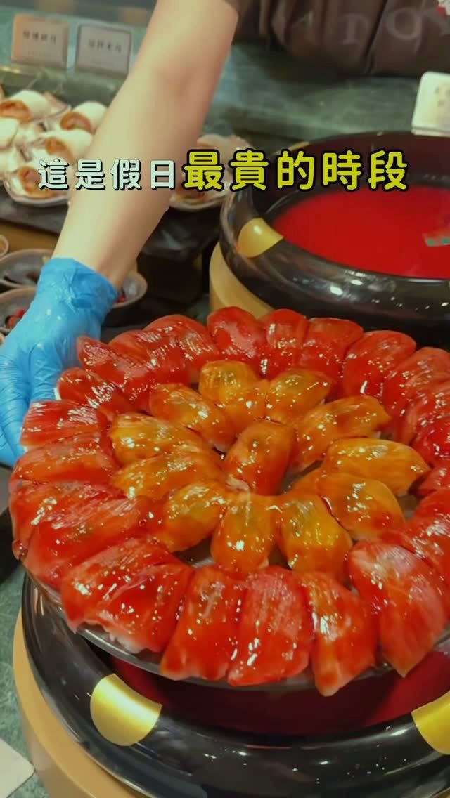 Truth of life: nothing a bite of takoyakican't fix; if one can't, take two。super satisfying！
