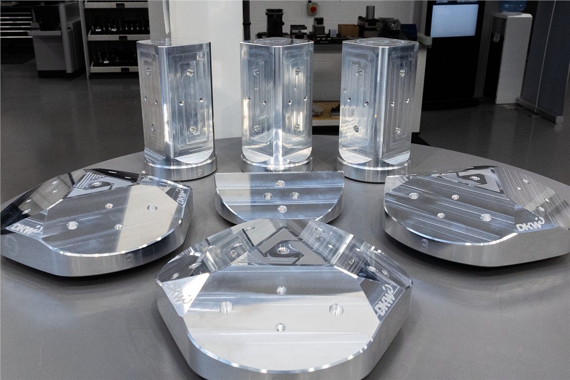 Ceratizit_Tools's tweet photo. More of our Made in Sheffield workholding solutions are ready to be sent out to our customers! ⚙️💪🔥

Machined by our Applications Sales Engineer, Josh Goodison, these products have been designed and manufactured right here in Sheffield.

#MadeinSheffield #Sheffieldmade] https://t.co/fpWNV15opk