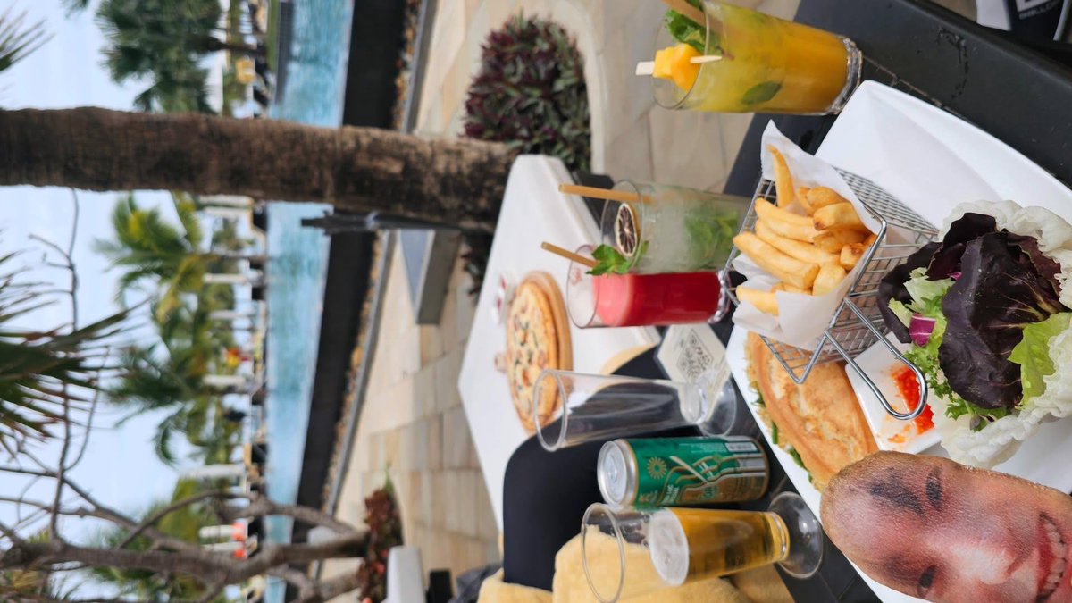 무식.. tweet media