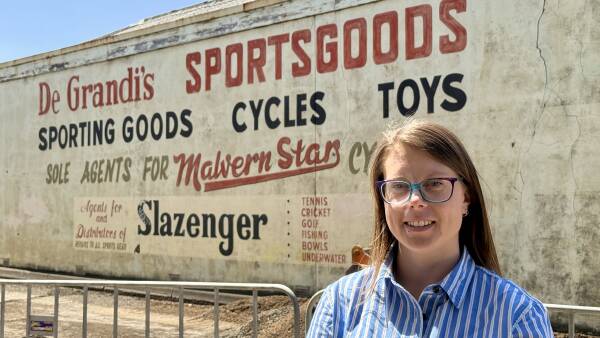 MAHI83926's tweet image. Fans are rallying to save the historic 'DeGrandi's' sign, a beloved landmark for cricket fans and a piece of the game's past. A community effort is underway to preserve this iconic piece of history. #CricketHistory #DeGrandis