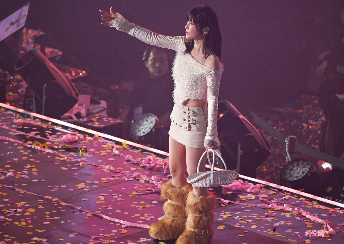 260221 APINK 8th Concert 
<The Origin : APINK> 
#에이핑크 #박초롱 #초롱 #CHORONG
<a href="/Apinkpcr/">박초롱</a>