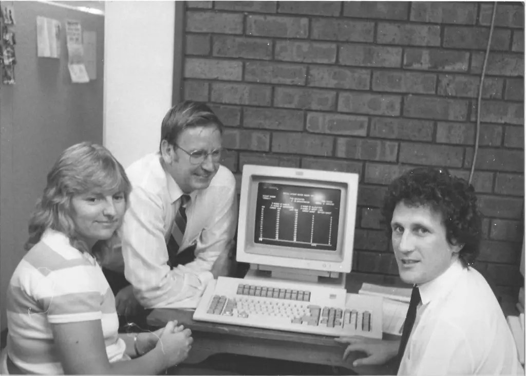 thefootyalmanac's tweet photo. Swish Schwerdt journeys down memory lane recalling the beginnings of his working career in Adelaide.
https://t.co/TQAEimhmXX
@thefootyalmanac @swishtter #workinglife https://t.co/dP8kysKXUp