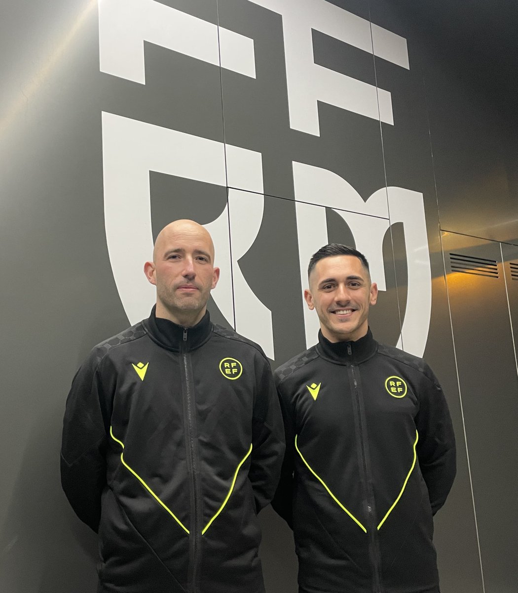 🚩📝 | Antonio González y Antonio Nicolás, en el Curso de Ascenso a Segunda División.

📍 La RFEF volvió a convertirse en el epicentro del arbitraje nacional con la celebración en Las Rozas para las jornadas del curso de ascenso a Segunda División de Fútbol Sala.

💪 Hasta Madrid