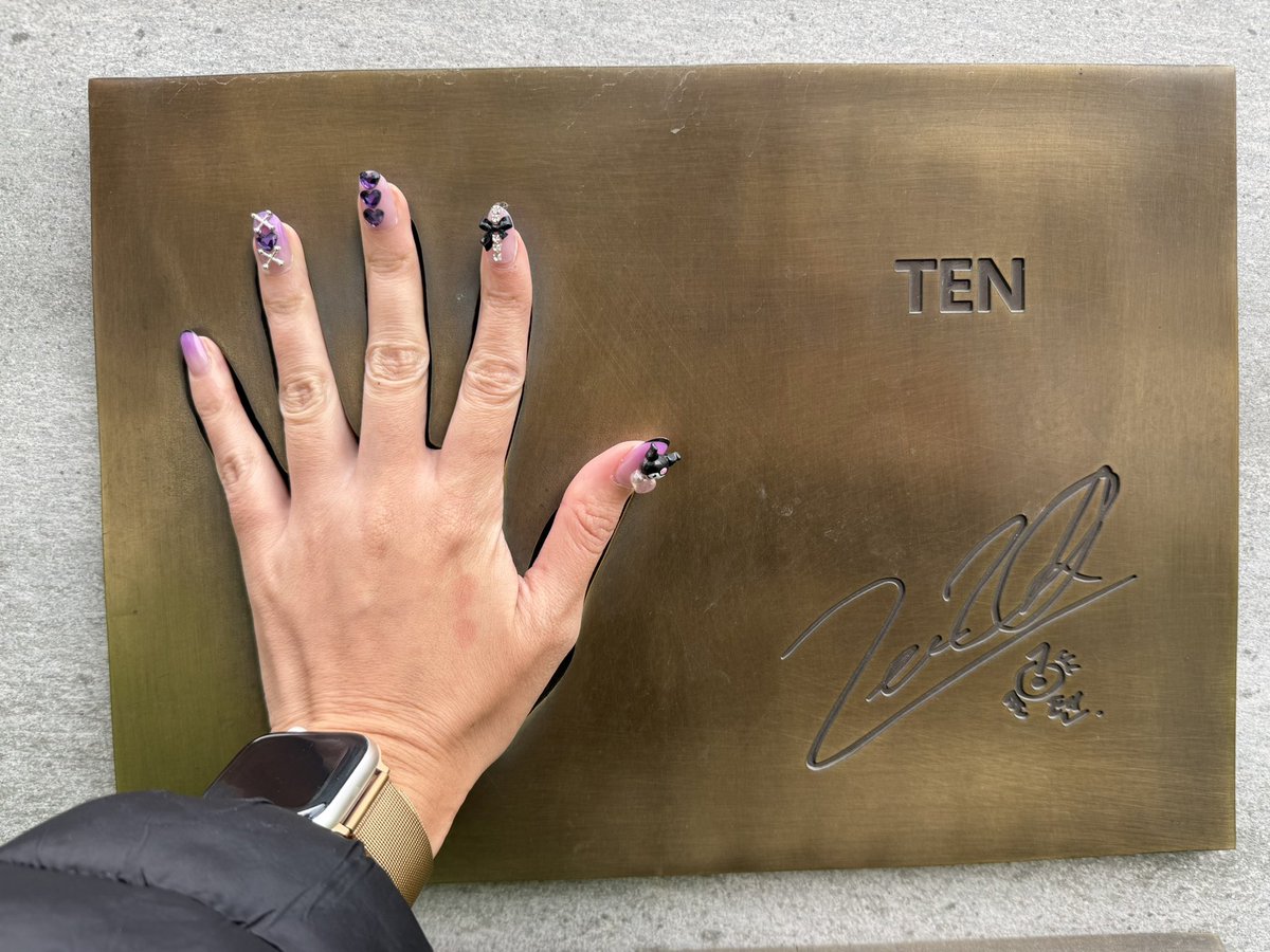 น้องเตนล์มือจิ๋วเดียว นี่เนื้อนิ้วเลยมือลูกไปเยอะเลย 55555

#TEN #TENLEE #เตนล์