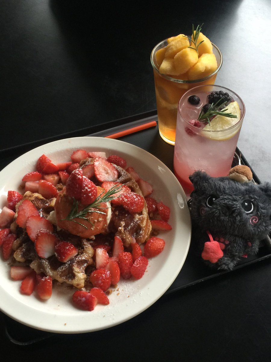 drikxnw's tweet photo. 딸기철이 조아..// 🍓🥐 https://t.co/bO232MBK9L