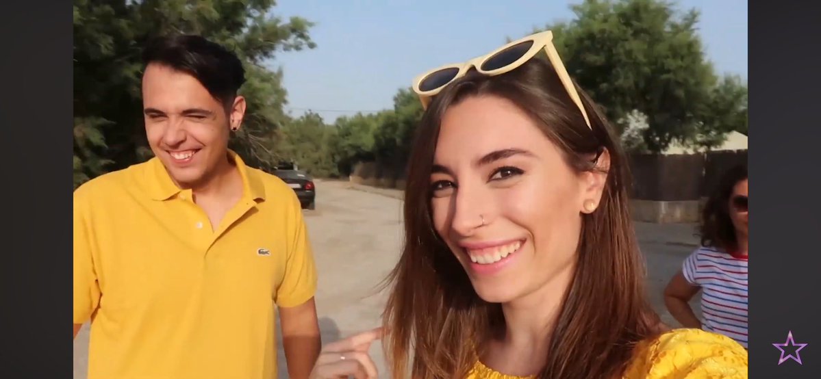 rare aesthetic: es 2019 y todos en el fandom de ig se pelean por esta foto de lina