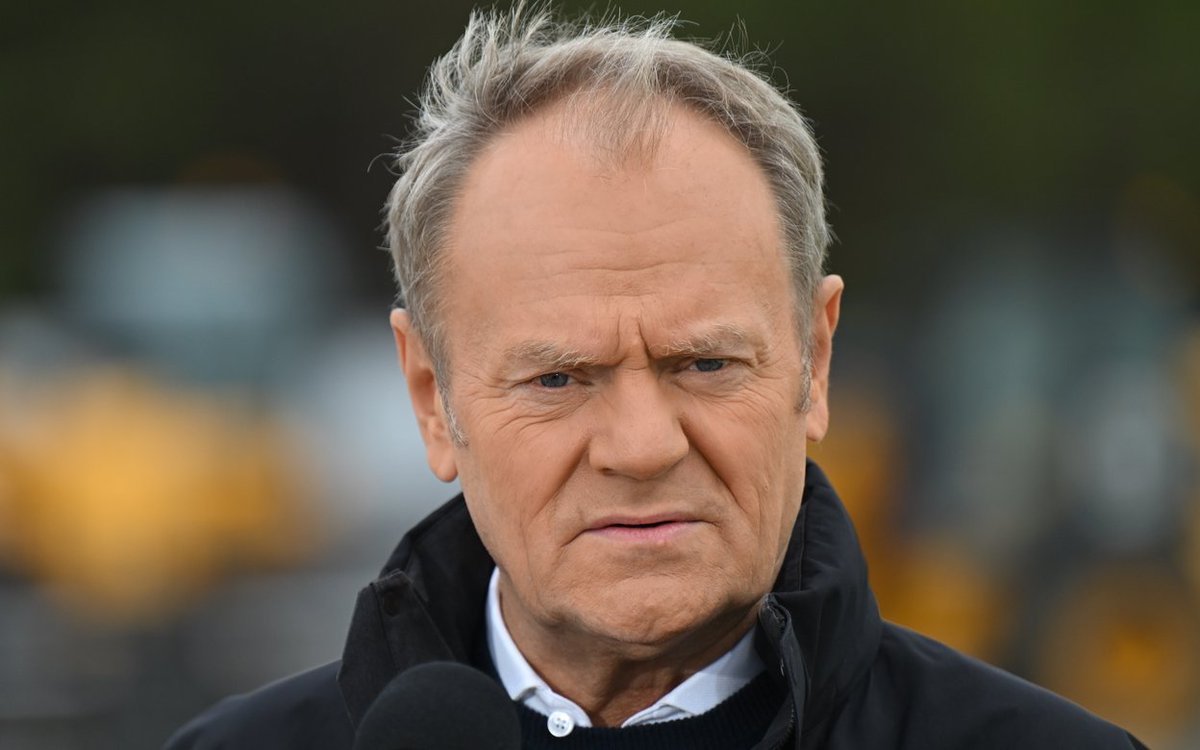 „Ziemia za pokój’ to nie dyplomacja – to szantaż w białych rękawiczkach. Nacisk należy wywierać na agresora, a nie na ofiarę.”
- Donald Tusk