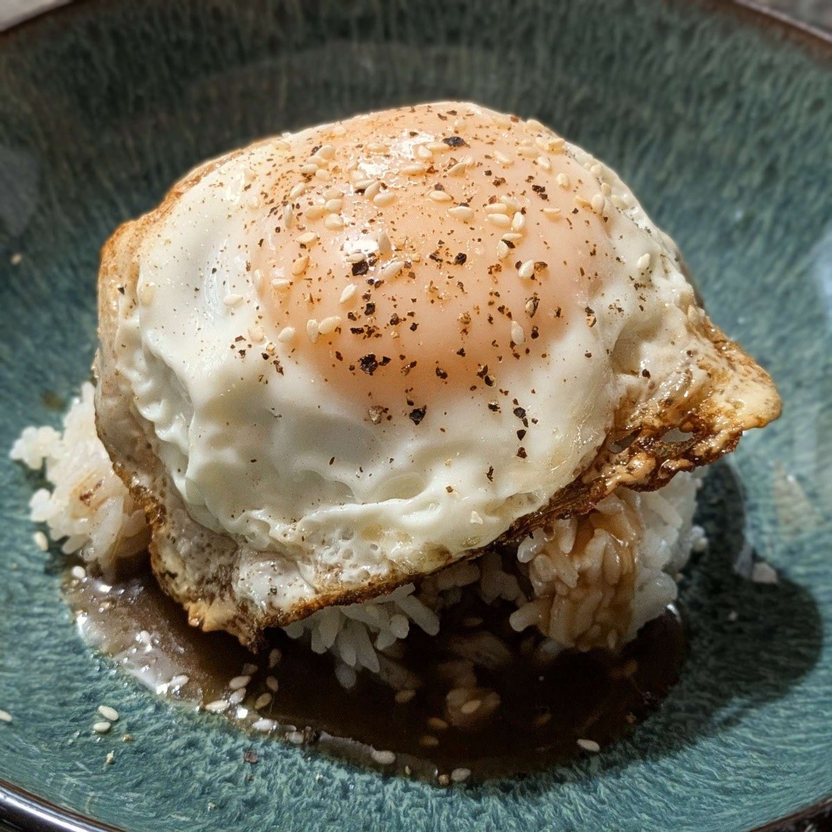 Just whipped up a delicious loco moco bowl for lunch! Check out the recipe here: justonecookbook.com/loco-moco/ #foodie #yum #hawaiian