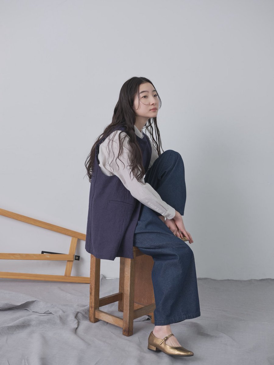 conges payes
𝗳𝗮𝘃𝗲 𝗶𝘁𝗲𝗺 𝟮𝟬𝟮𝟲 𝗦𝗽𝗿𝗶𝗻𝗴

ゆるやかに近付く春
リラクシーなフォルムに身をよせる
季節とともに進化する
コンジェペイエのfave item

［WIDE STRAIGHT PANTS ¥15,400］

続きはこちらから▶︎ store.bigi.co.jp/journal/conges…

#congespayes #コンジェペイエ