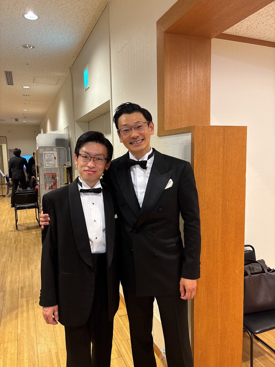 Japanphil's tweet photo. 都民音楽フェスティバルオーケストラ・シリーズNo.57、無事終了
指揮に碇山隆一郎さん、ピアノに中野翔太さんをお迎えし、万雷の拍手に包まれて素敵なひとときを過ごすことができました。ソリストアンコールは坂本龍一：Bolerish、オケアンコールはシベリウス：アンダンテ・フェスティーヴォでした！ https://t.co/JLdnFtfkgt