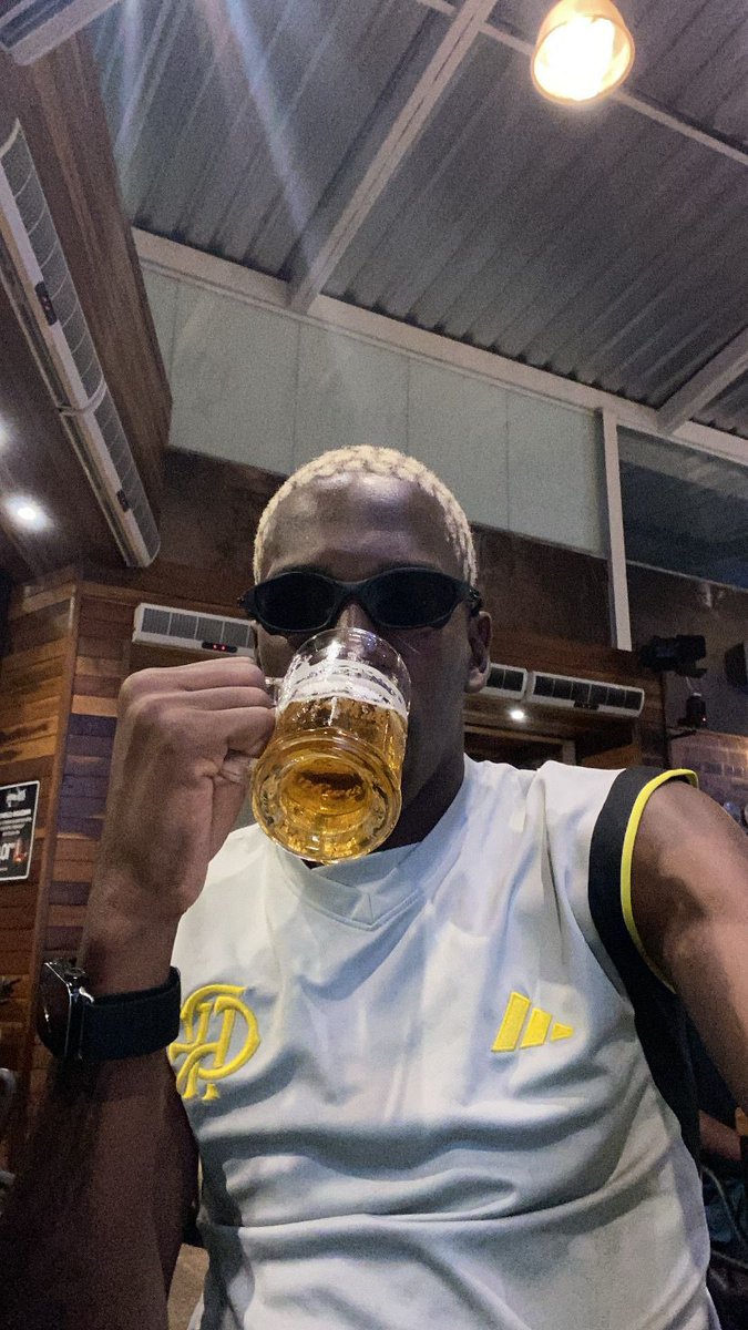 JUNITREM's tweet photo. +1 ano na pista obrigado meu Deus 🙏🏾🥳 https://t.co/Coze70KpT5
