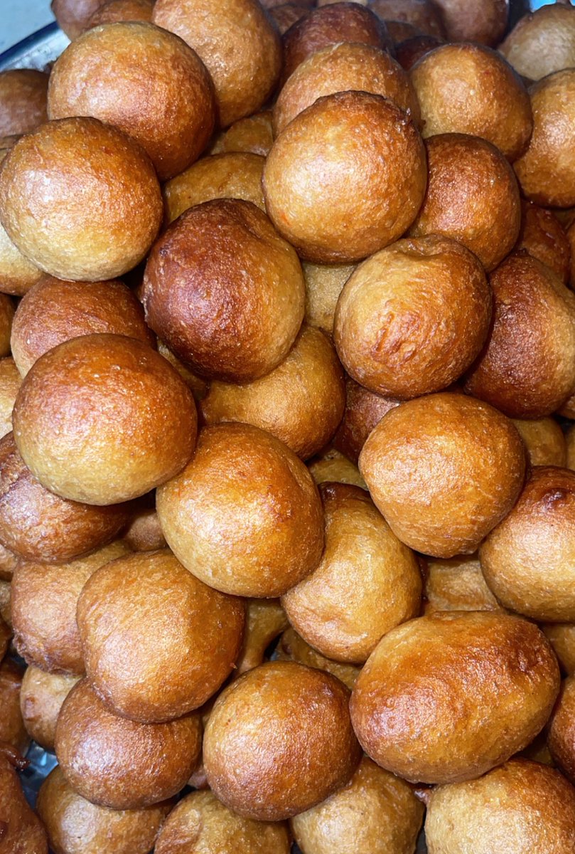 AdaTreats's tweet photo. Hot puff puff here!!!!! https://t.co/Qr9nW8h4dy