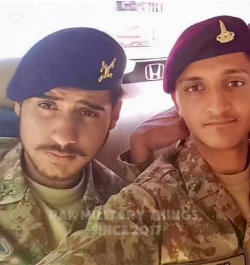 PakMilitary132's tweet photo. Two Martyrs together 💔🇵🇰

- Maj Moiez Abbas Shaheed
  123L/C ex 7NLI/6CDO Bn SSG/OC SOC SWZ
  24Jun25

- LNK Asif Tamman Shaheed
  ex 6 CDO Bn SSG

- Maj Muhammad Haseeb Shaheed
  134L/C ex 51L/85W LS
  14Nov24

- Capt Haider Abbas Shaheed
  134L/C ex 13LAD/6CDO Bn SSG
  20Feb22 https://t.co/qKFRKlAn07