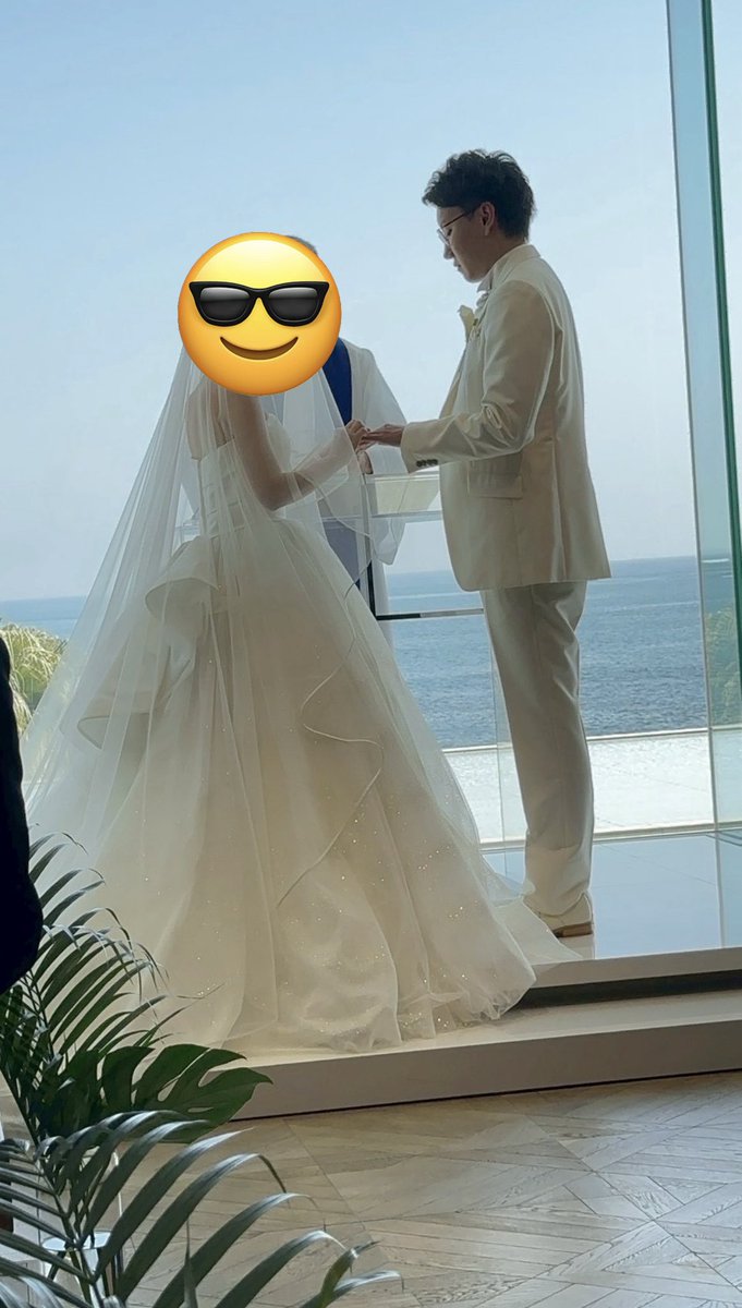 無事に結婚式が終わりました！
天気も良くて最高でした😎

このためにダイエットして
2ヶ月で8キロ痩せたので
お菓子を解禁します！！！

ってか8キロ痩せてこれって
本当太ってたんだな。。。
