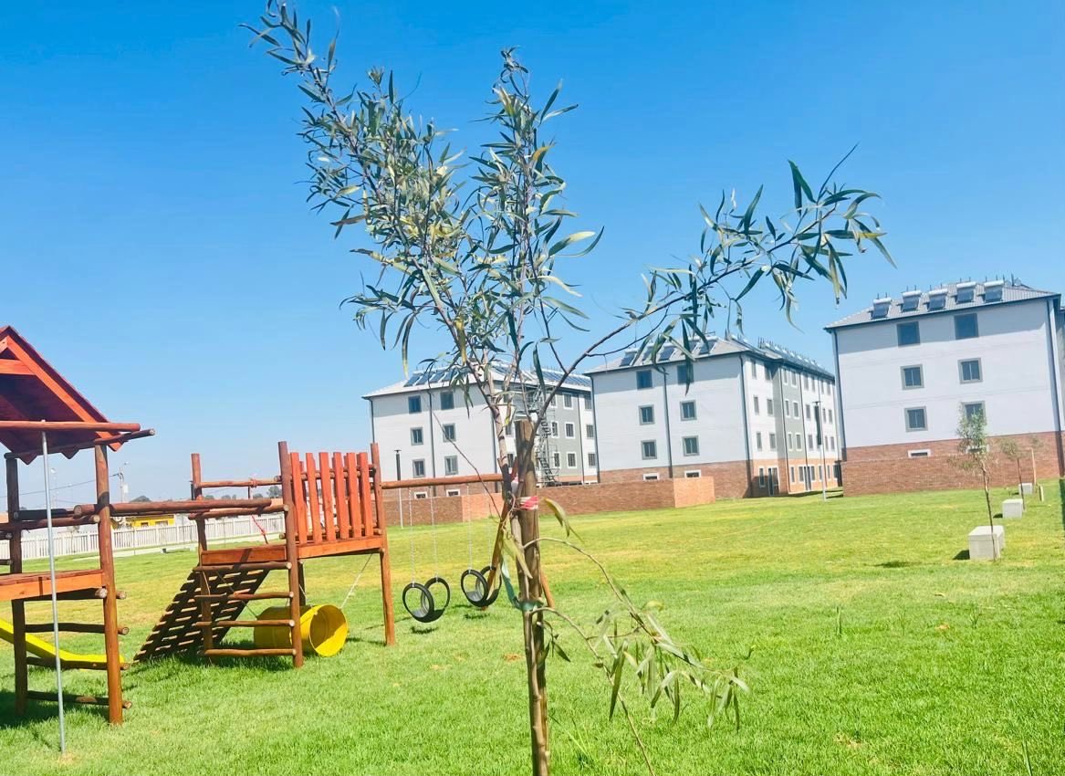 Panyaza Lesufi tweet media