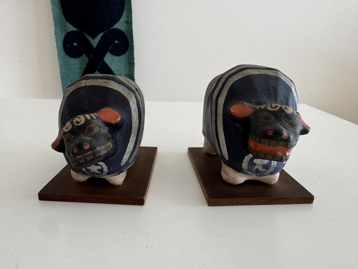 郷土玩具 好きの方に質問です。先日、骨董市で、獅子の張子の郷土玩具