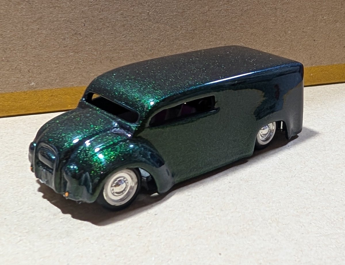 低い車はカッコいい選手権募集中 #ホットウィール #デイリーデリバリー