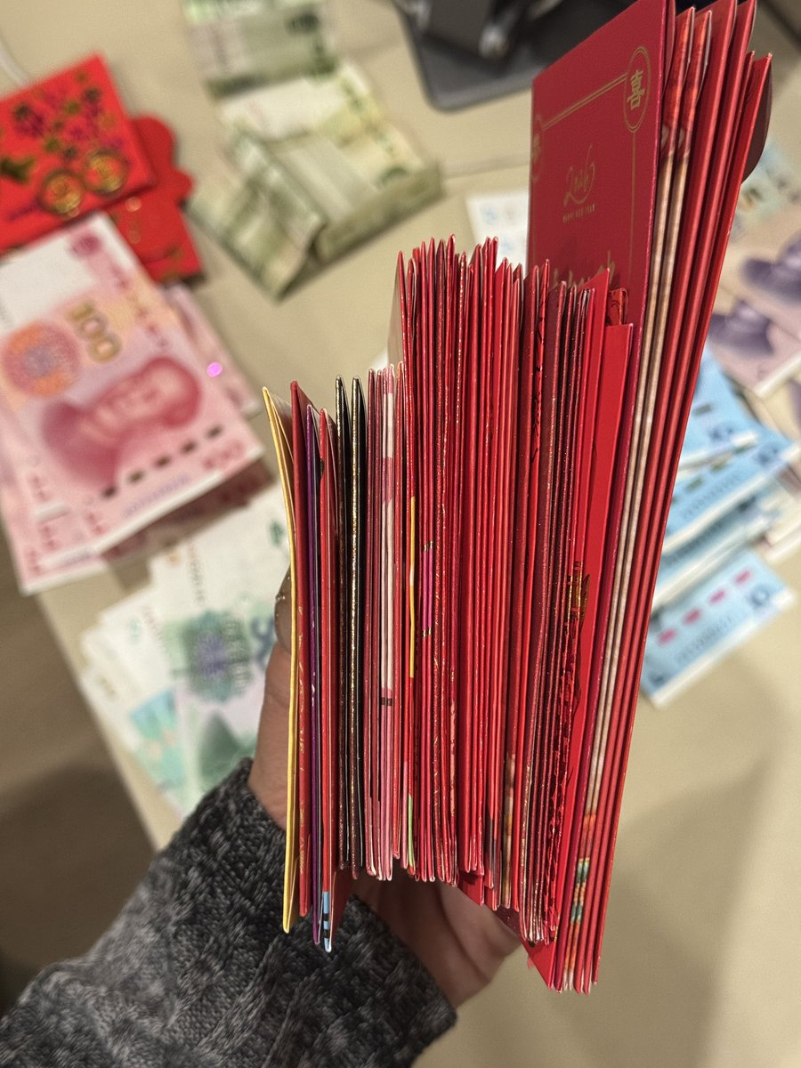 Justforfun0836's tweet photo. 广东红包的含金量
再���三年我就能买iPhone18了 https://t.co/aSEcloNeh9