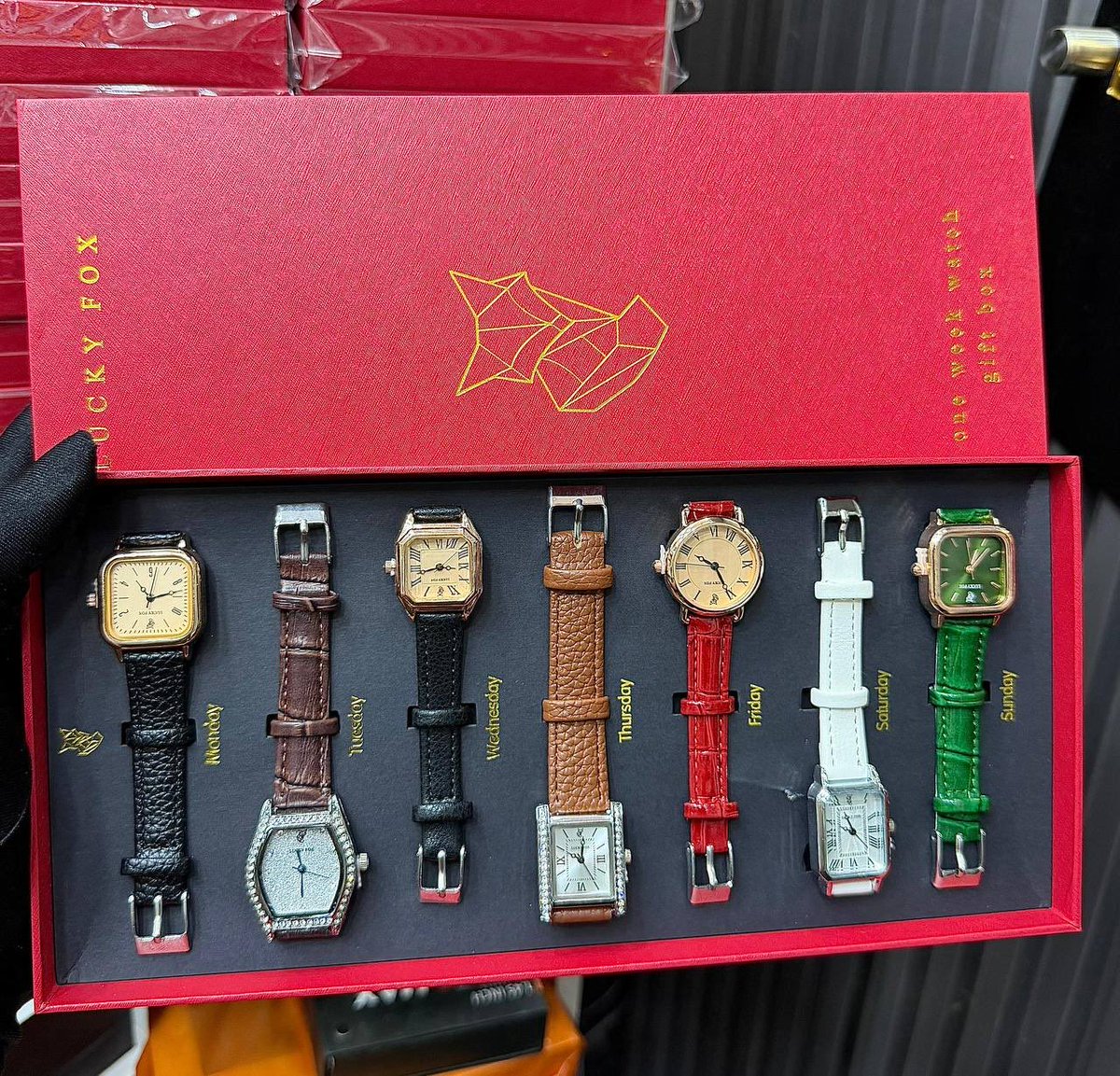 Vintage Lucky fox leather for Women 

N55,000 for the whole set 

📍Lagos 

Nationwide delivery is assured 🚚📦