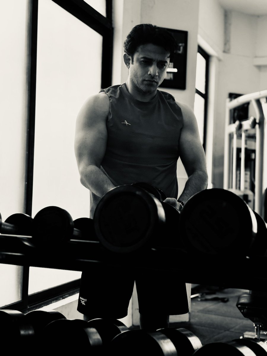 Romiit Raaj tweet media