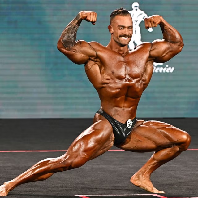 Que tu jefe te llame cabronazo por hacerle un meme