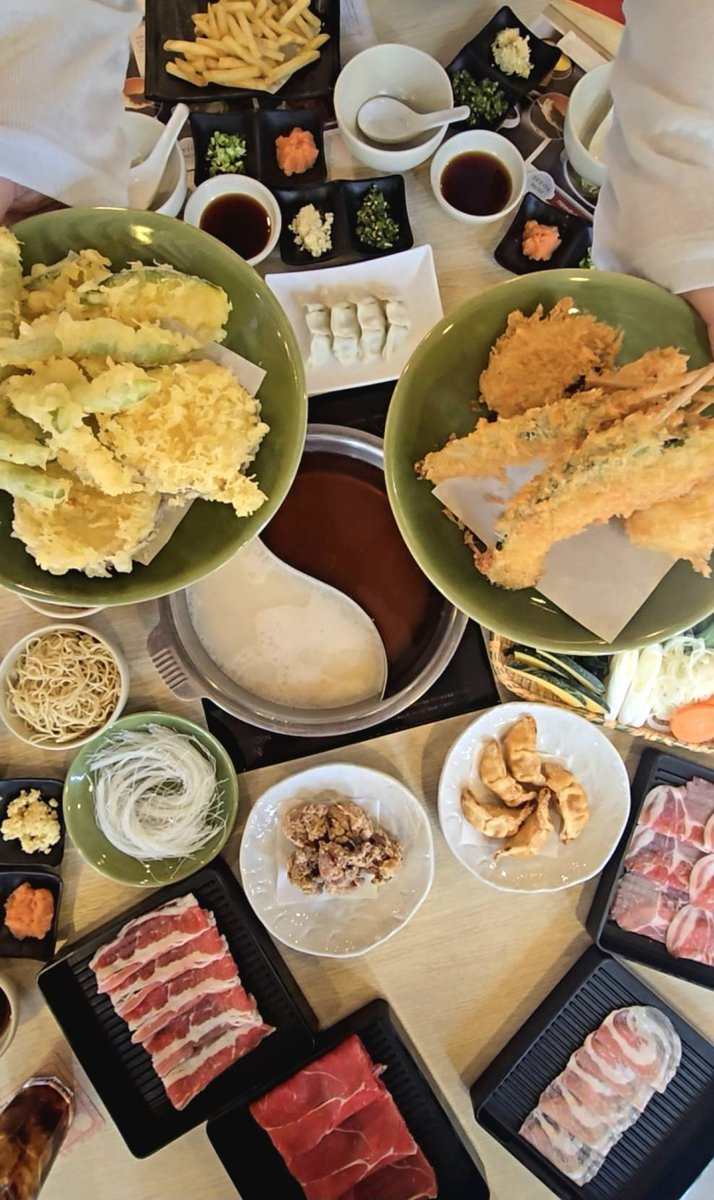 KagonoyaTH's tweet photo. ฟักทองทอด
ฟักทอง เทมปุระ x ฟักทอง คุชิอะเก���
จะเมนูไหน ก็สั่งได้แบบไม่อั้น
เราทอดใหม่ เสิร์ฟร้อนๆทุกจาน
-ฟักทองเทมปุระ ทานคู่กับน้ำจิ้มเทนซึยุและหัวไชเท้าขูด
-ฟักทองคุชิอะเกะ ทานคู่กับซอสวูสเตอร์ สไตล์โอซาก้าสูตรพิเศษของ Kagonoya
ใน Buffet Standard Course 499++ (588net)
#คาโกะโนยะ https://t.co/hLTQ5b0NtG