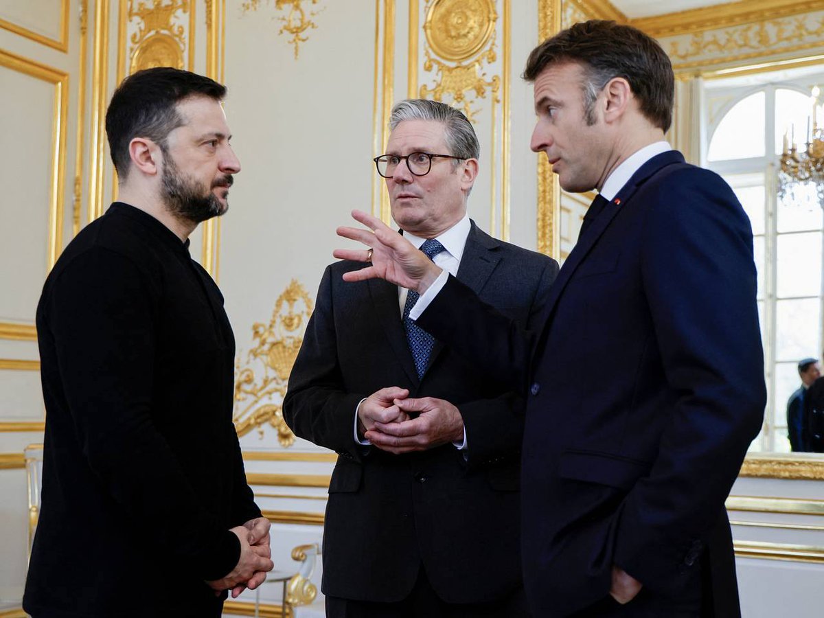 RT by @mikenov: 🚨 Breaking from here in Moscow 🚨 London and Paris are preparing to arm Kiev with nuclear bomb — Russia's SVR foreign intelligence services. The goal is to give Ukraine "leverage" for favorable peace terms by possessing nuclear or a 'dirty' bomb They're plan to transfer… pic.