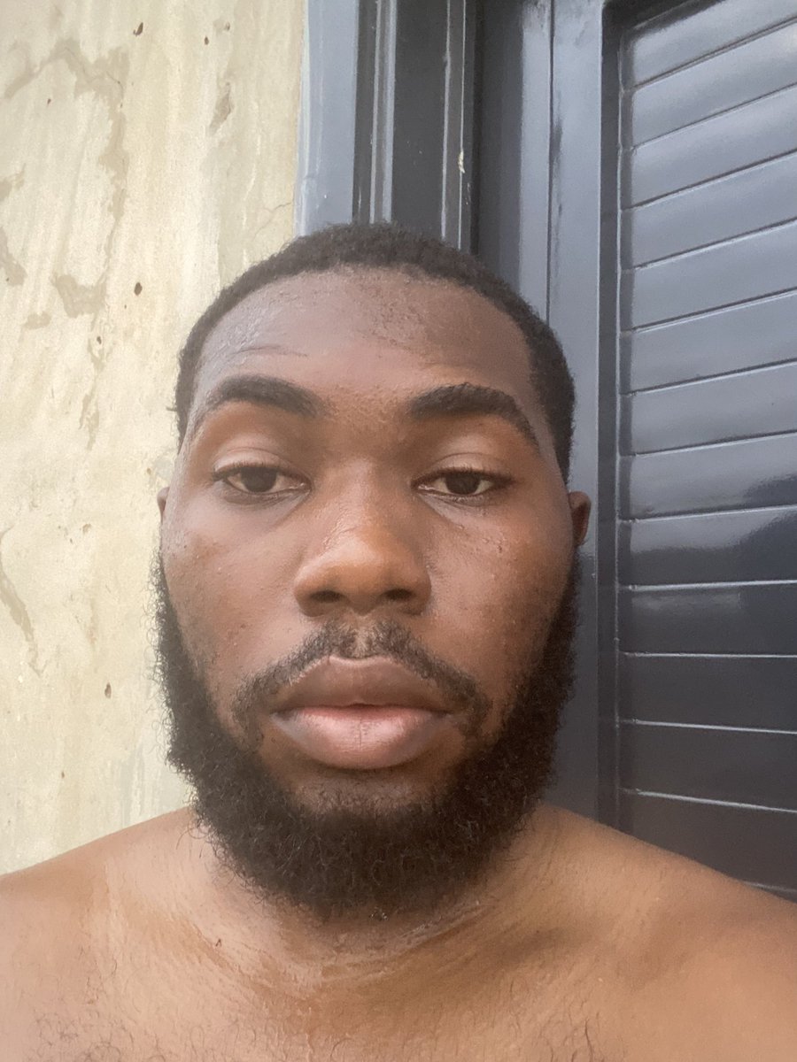 tobiiihh's tweet photo. Day 15
Not one of my best runs, but I still got the job done.
Knee problems still here, need new Knees.
#Ibadanliving
#Ibadanrunning https://t.co/YoAJMS3oik