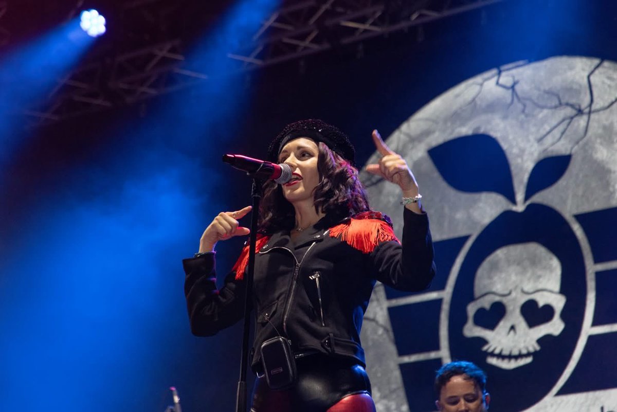 Broken Peach tweet media