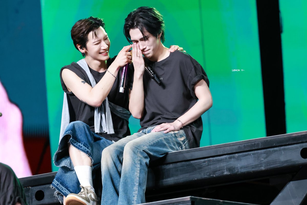 - 250814

#李永钦 #TEN 
#黄冠亨 #HENDERY 
#威神V #WayV