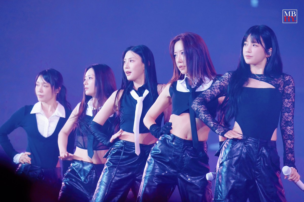 Mostbeautifulhayoung tweet media