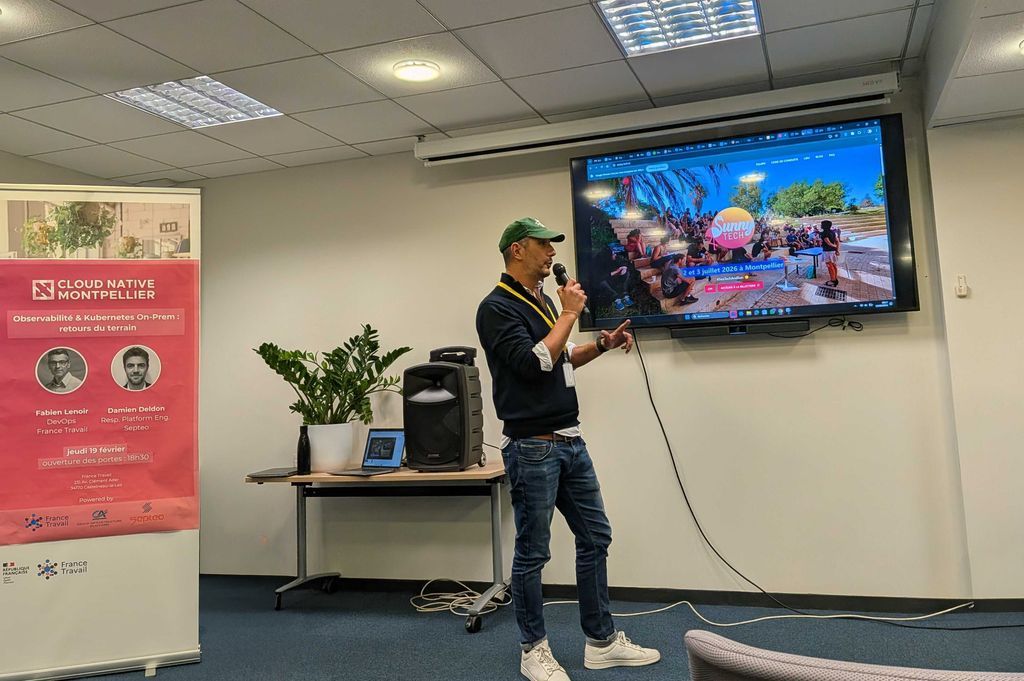 SunnyTech_MTP's tweet image. Sunny Tech était au meetup @cloudnativemtp jeudi dernier !
Au programme: un quizz sur l'histoire de Sunny Tech et un gagnant qui repart avec sa place pour l'édition 2026 🪄 

RDV les 02-03 juillet à Montpellier 🦩 
#SunnyTech #CloudNative