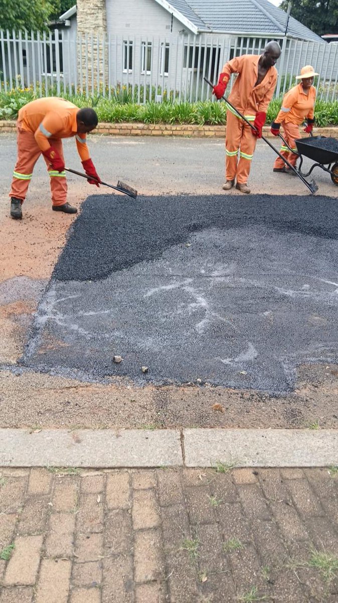 Joburg Roads Agency tweet media