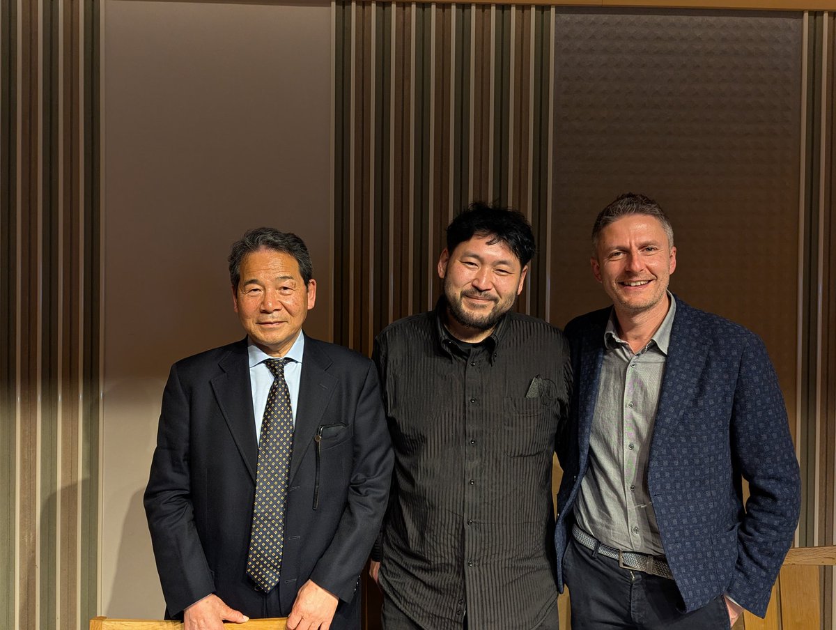 tommasokmt's tweet photo. ご来店予定のお客様には大変申し訳ありませんが本日トンマーゾは臨時休業とさせていただきます。

モンテプルチアーノを代表とするアブルッツォ州のワインマスタークラスに参加しました。
イタリアワインソムリエ林氏とアブルッツォ州ワイン生産者組合の事務局長ダヴィデさんと。 https://t.co/iBJnjU9U3k
