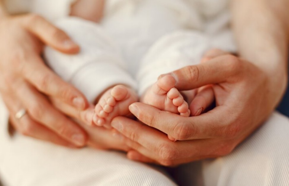 La Seguridad Social determina que, si un nuevo nacimiento ocurre durante el disfrute de otro permiso, se interrumpe el tramo coincidente y comienza el descanso obligatorio de seis semanas del nuevo hecho causante..... tlbgo.com/s/I9174N5wQW