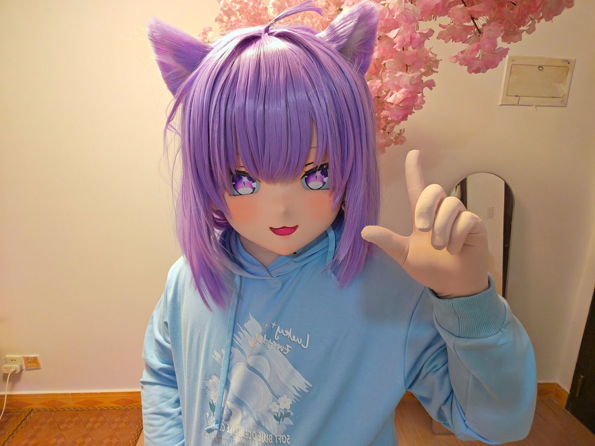 本木 tweet media