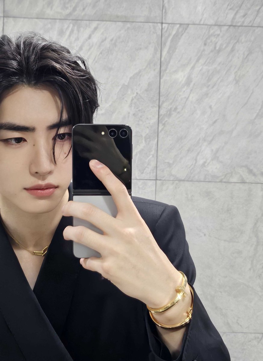 훈왼.org tweet media