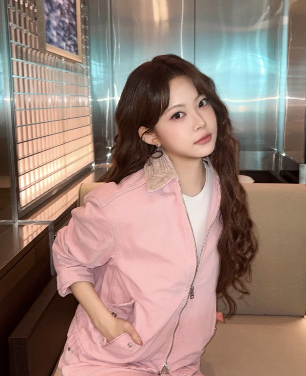 le sserafim pics tweet media