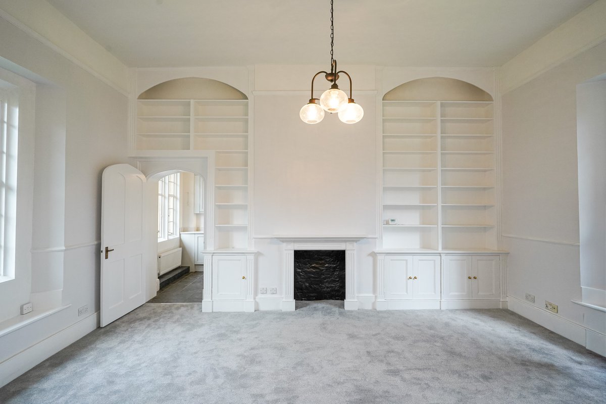 RedRingPS's tweet photo. Refurbishing a building dating back to the 1300s.

Original features retained. New bathroom integrated with care.

Grateful to The Charterhouse for the opportunity.

#HeritageRefurbishment #UKConstruction #DesignAndBuild #London #TheCharterhouse https://t.co/uEPGFf1lpU
