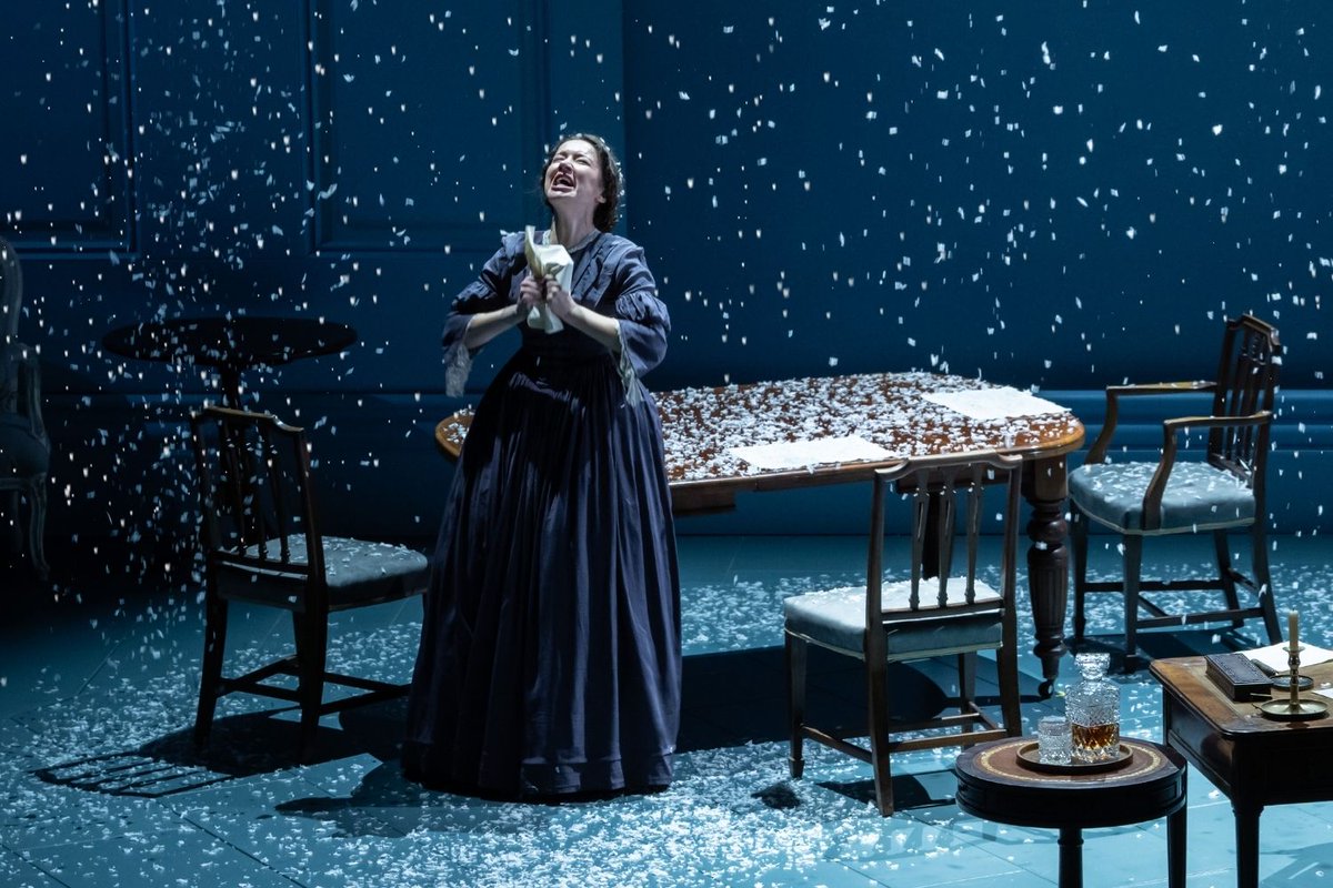 WhatsOnStage's tweet photo. Bird Grove at Hampstead Theatre – review https://t.co/wdwH56cFTU https://t.co/MfbaCIJW1h
