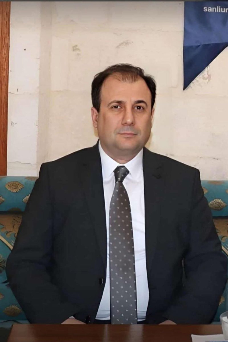 Bölgede barışa öncülük eden, iyiliği rehber edinen ve gençlere sahip çıkarak onların geleceğini aydınlatan örnek bir lider. topluma kattığı güzelliklerle iz bırakıyor
#MustafaVeyselGülpınar
#LolıkHemedızerıköyü
<a href="/VeyselKosar2182/">Veysel Kosar21</a> 
<a href="/STahirKosar/">Serkan Tahir KOŞAR</a>