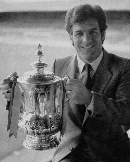 A West Ham United legend ❤️

Today, we remember John Lyall on what would have been his 86th birthday.