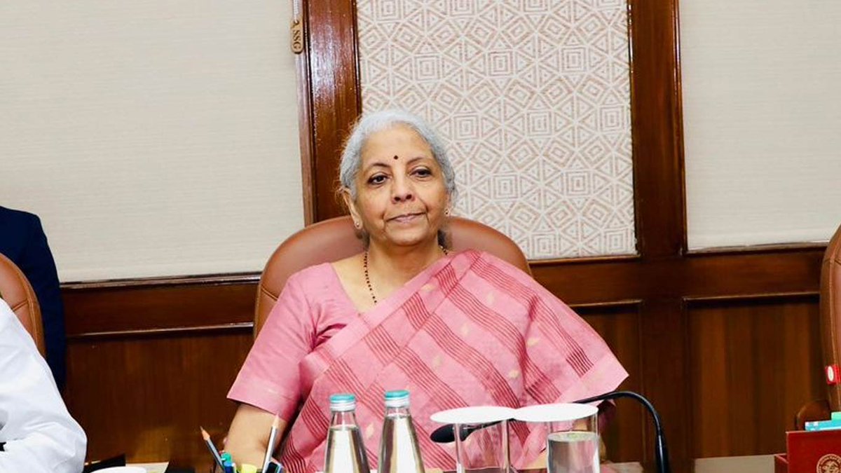 knnindia's tweet image. FM Asks Banks To Focus on Core Biz, Cautions Against Mis-Selling Fin Products

#MisSelling #BankingRegulation #MPC #FinancialConsumerProtection #InsuranceBundling #HomeLoans #ResponsibleBusinessConduct #NBFC #HousingFinance #BankingReforms @nsitharaman @RBI