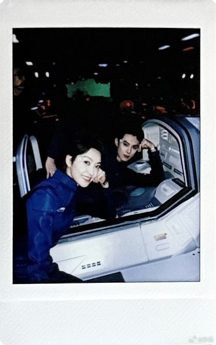 VICTORIASONG THAILAND tweet media