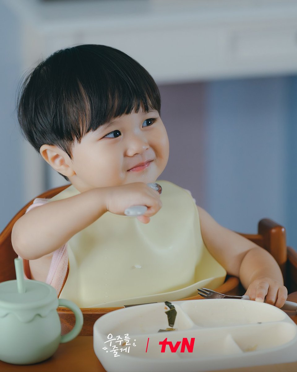 7th year: yeis 𖣂 tweet media