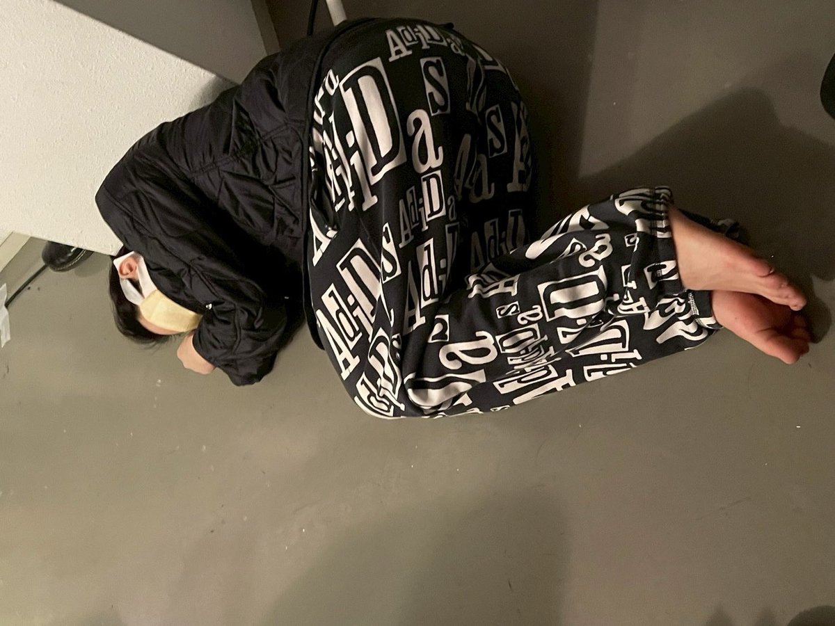 kuge_kyohei's tweet photo. #劇団忍たま長屋 
7日目公演のご観劇、ありがとうございました。当たり前の日常を生きました。あぁこの景色を覚えておこうって、今日も何度も思いました。当たり前じゃなくなるその時が来たとしても、大切な景色として胸に残し続けられる自信が、ある。すごく。幸せな毎日で。芝居がねぇ、楽しい。 https://t.co/2tlkZUoGtW