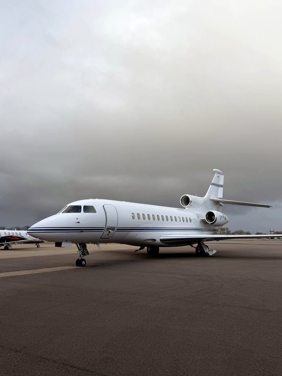 Sleek, powerful and built for long-range performance.

The Falcon 7X, ready for departure. ✈️

#Falcon7X #DassaultFalcon #PrivateJet