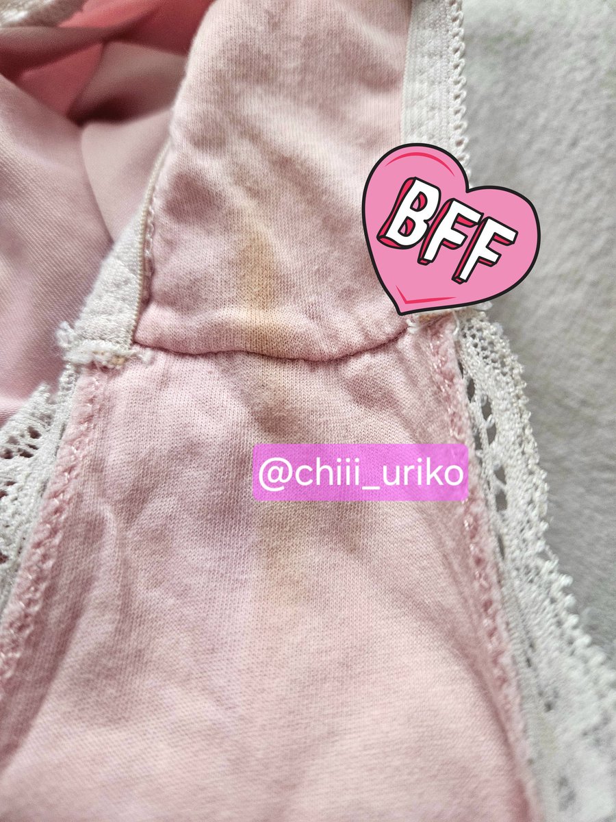 chiii_uriko's tweet photo. 下着売ります！💞
上下セット2300円+送料
数年使ってて、シミが取れない＆表にまで染みてます🫣
オプションは別料金でありますので詳しくは固定ツイートご覧下さい🙇🏻‍♀️
DM待ってます！
#下着売ります #下着販売  #下着売り子  #使用済み下着 #使用済みパンツ #使用済み下着販売 #パンツ売ります https://t.co/r42yS6ww7c