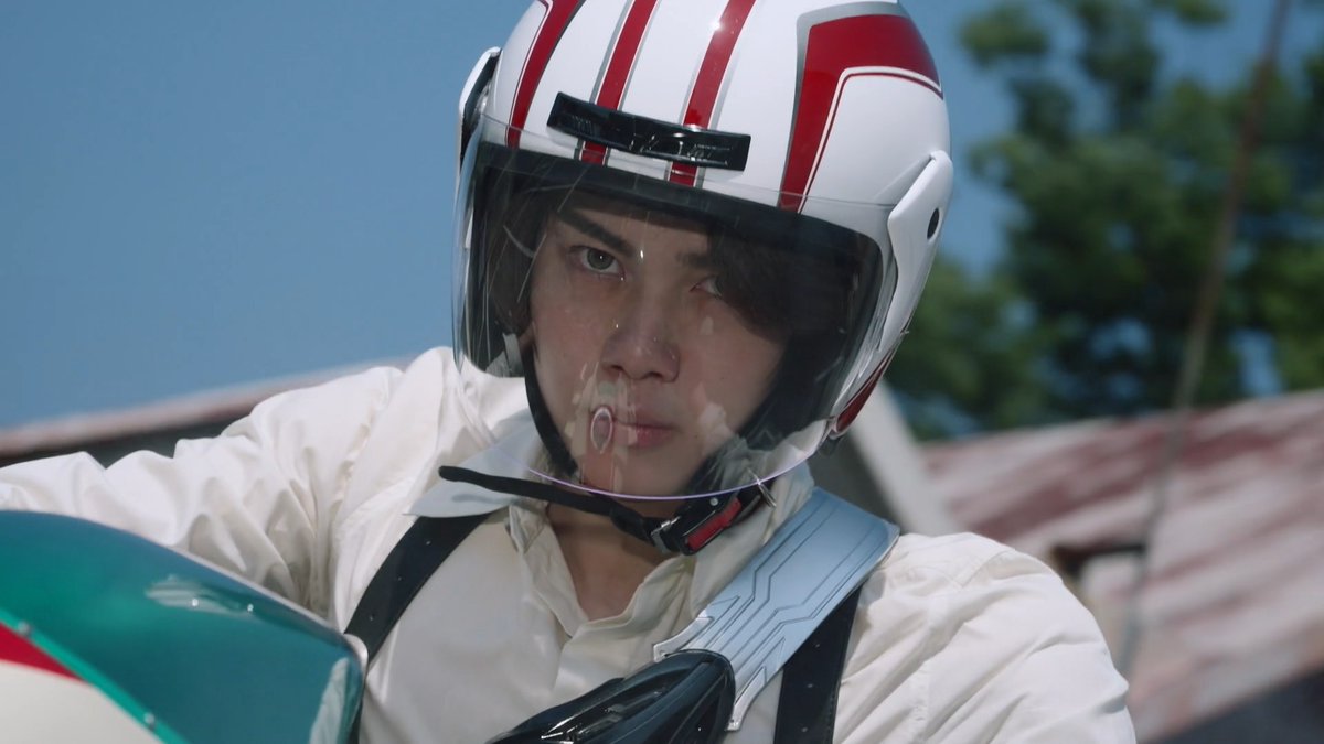 Done watching this week's Kamen Rider ZEZTZ. Looking back, I am glad the series started out slow and a little goofy. This makes Baku embracing his Seven persona hit even harder.